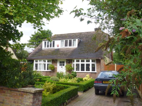 TRING - Situated in one of Trings most sought after locations this detached chalet bungalow offers flexible accommodation including a detached outbuilding which offers potential to create a self contained annexe.� The property also offers the opportunity to extend, plans of which are available. - Photo 9